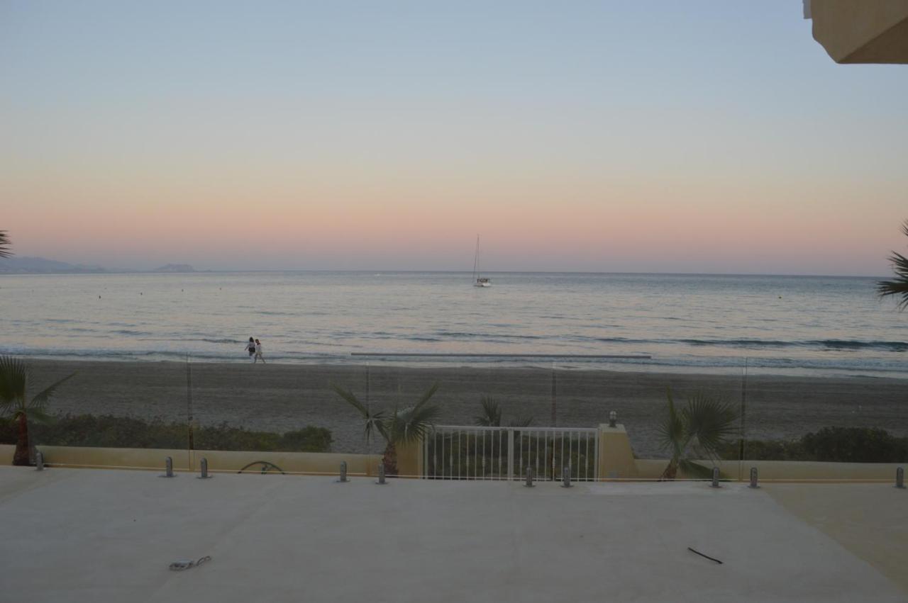 Excepcional Apartamento Amanecer Al Borde De Playa Y Mar, En Chalet Roquetes Alicante Eksteriør billede
