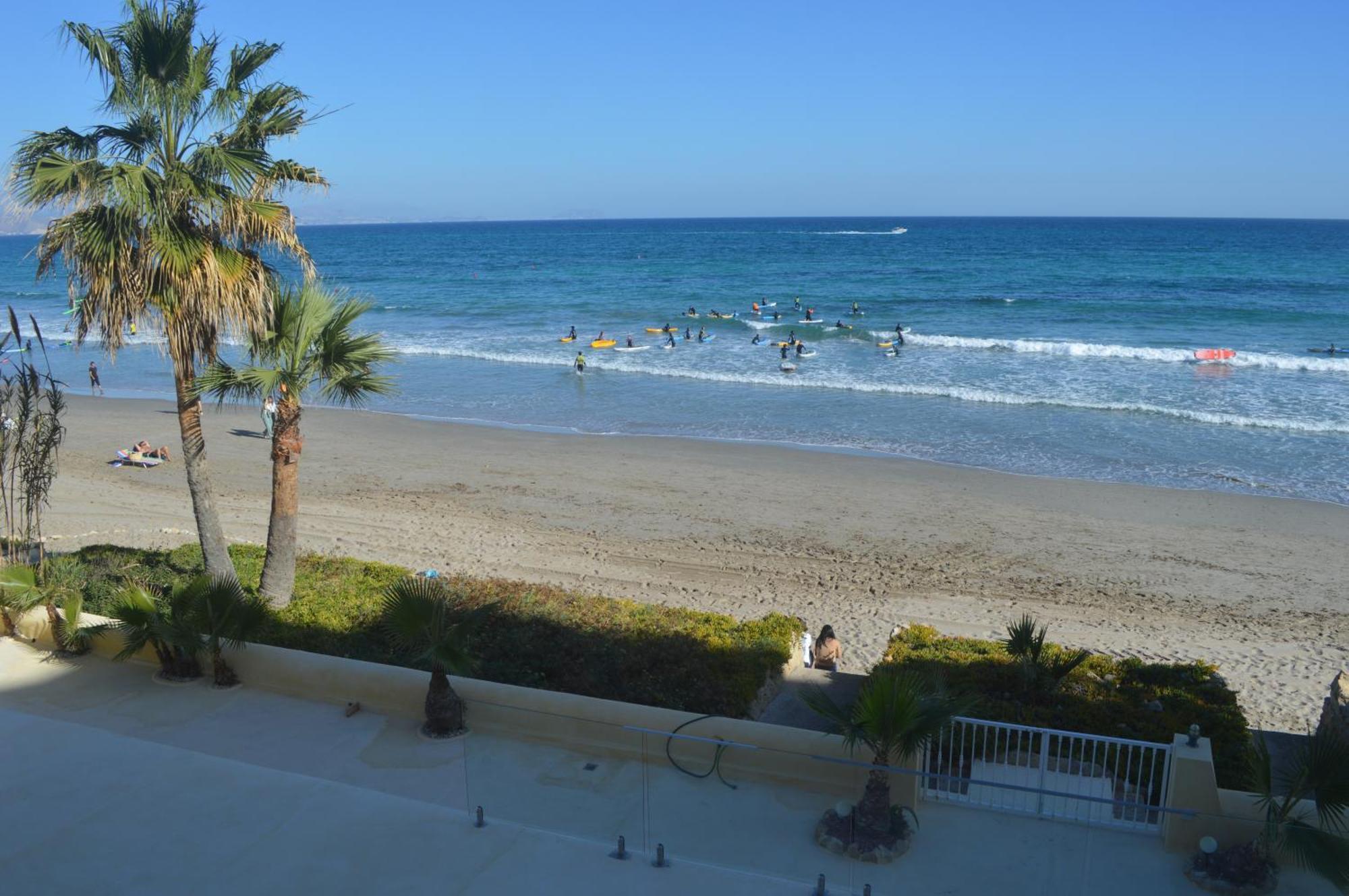 Excepcional Apartamento Amanecer Al Borde De Playa Y Mar, En Chalet Roquetes Alicante Eksteriør billede