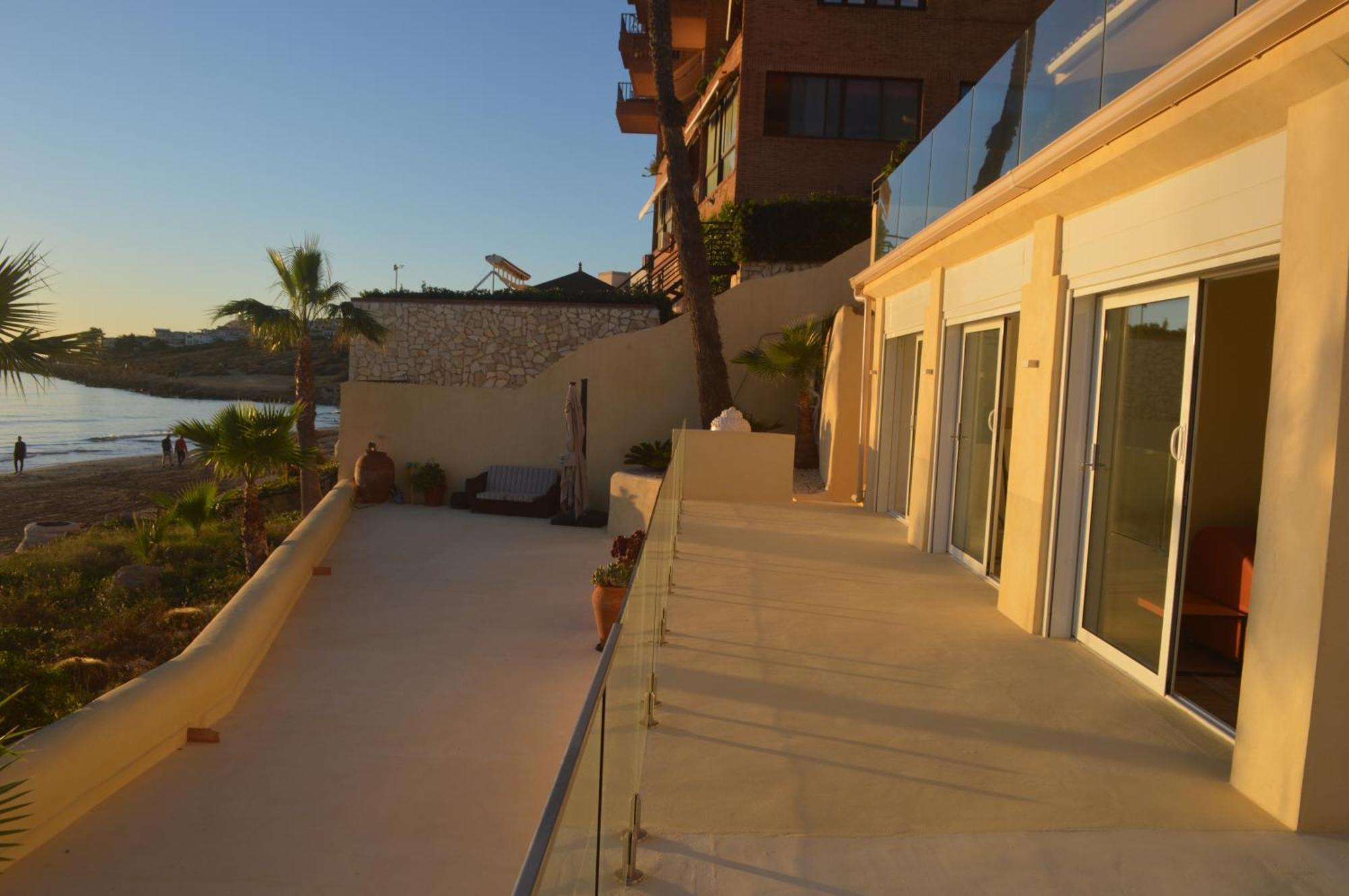 Excepcional Apartamento Amanecer Al Borde De Playa Y Mar, En Chalet Roquetes Alicante Eksteriør billede